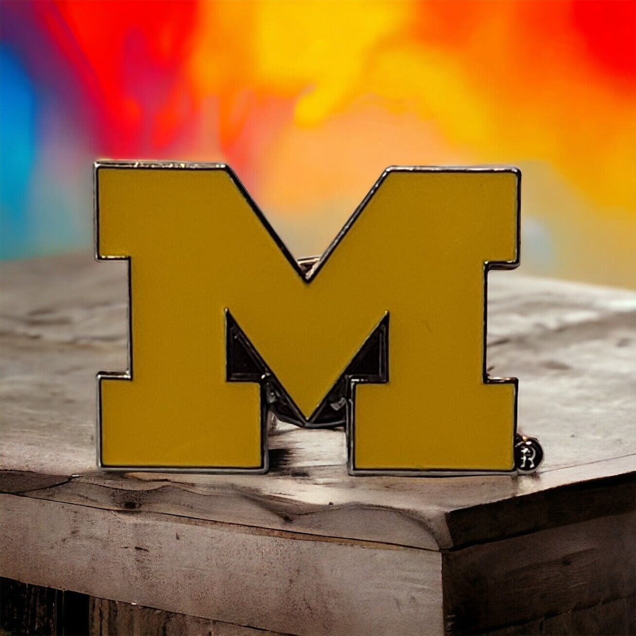 Michigan Wolverines Logo Pin