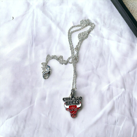 CHICAGO BULLS PENDANT NECKLACE