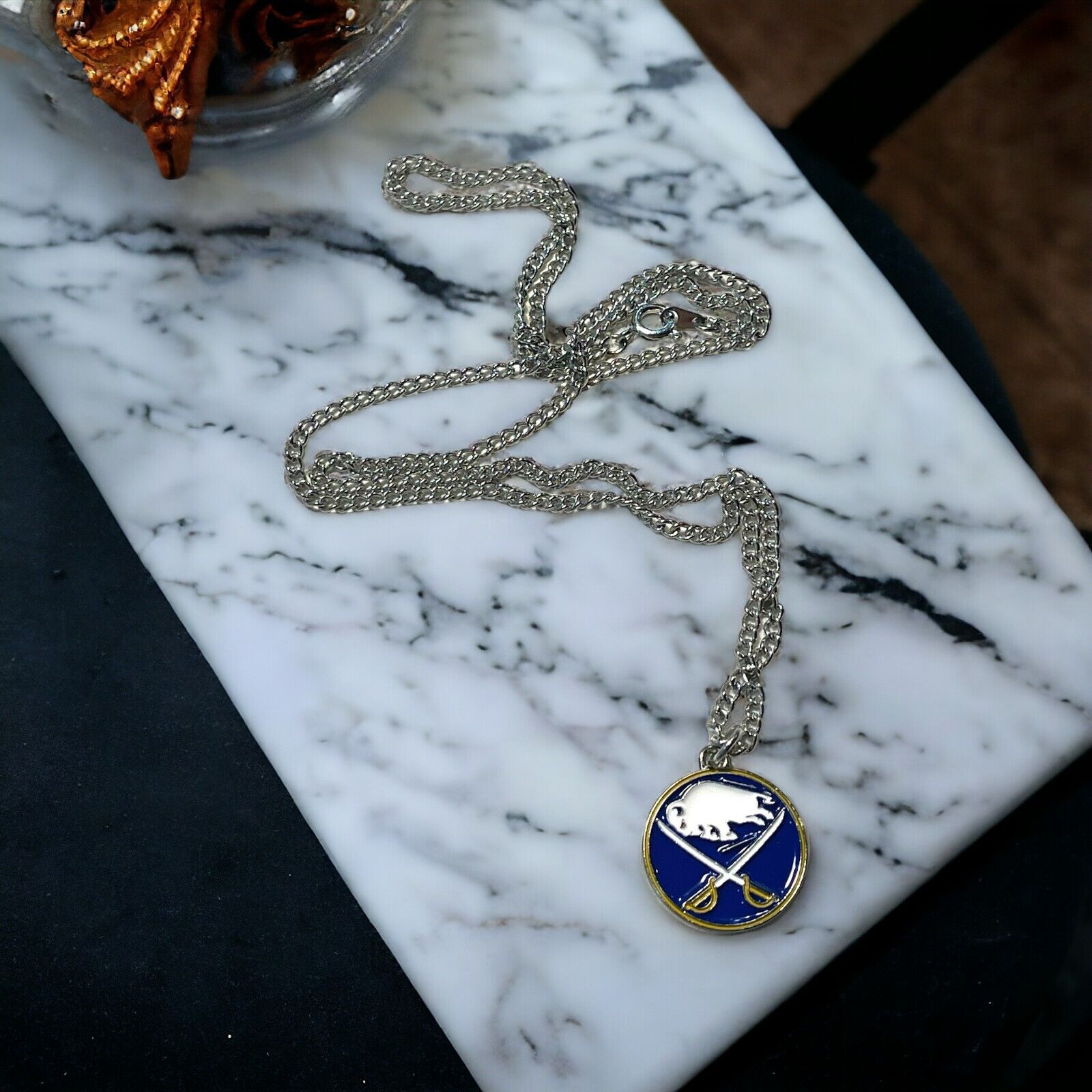 BUFFALO SABRES TEAM PENDANT NECKLACE