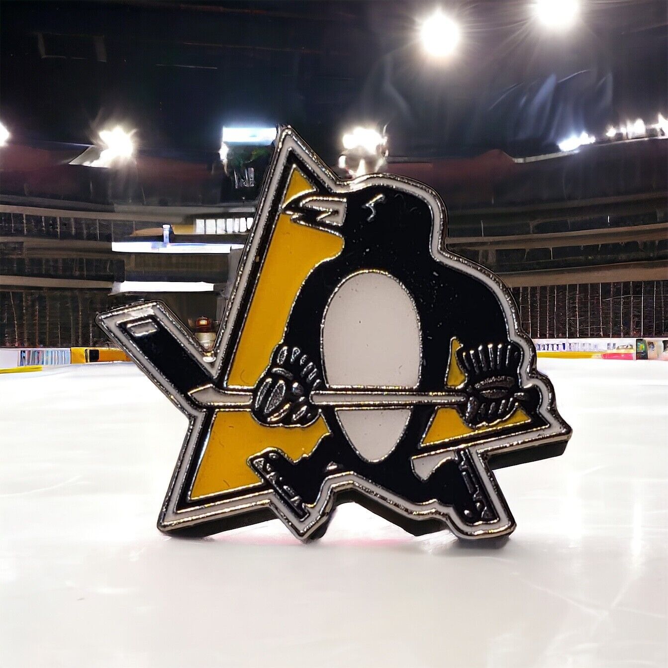 PITTSBURGH PENGUINS LOGO PIN