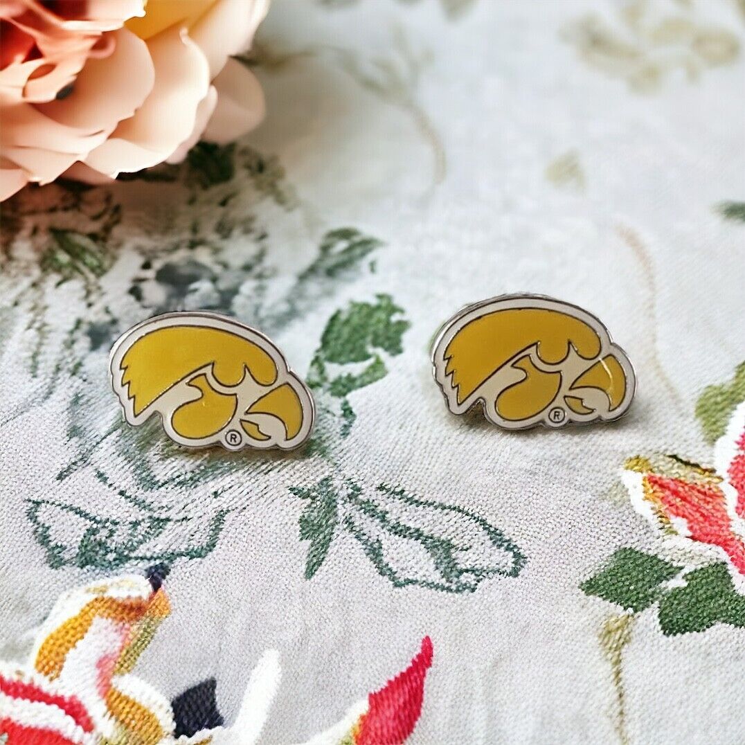 IOWA HAWKEYES POST STUD EARRINGS